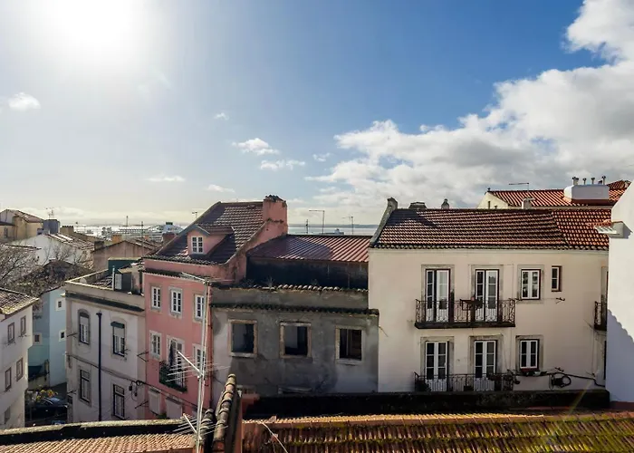Stunning View Alfama Duplex By Lovelystay Апартаменти Лісабон