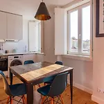 아파트 Stunning View Alfama Duplex By Lovelystay