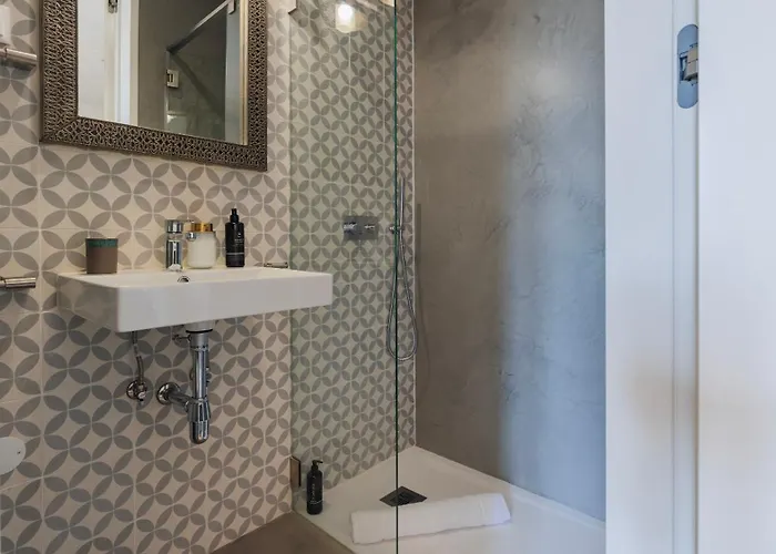 Stunning View Alfama Duplex By Lovelystay Апартаменты Лиссабон