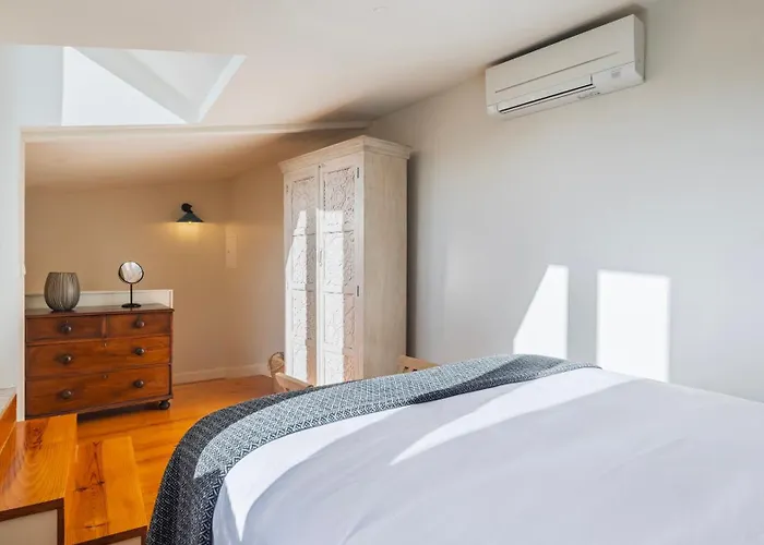 Апартаменты Stunning View Alfama Duplex By Lovelystay